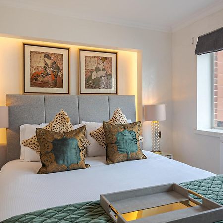 Modern Knightsbridge Apartment With Balcony Overlooking Harrods Prime Location London Exterior foto