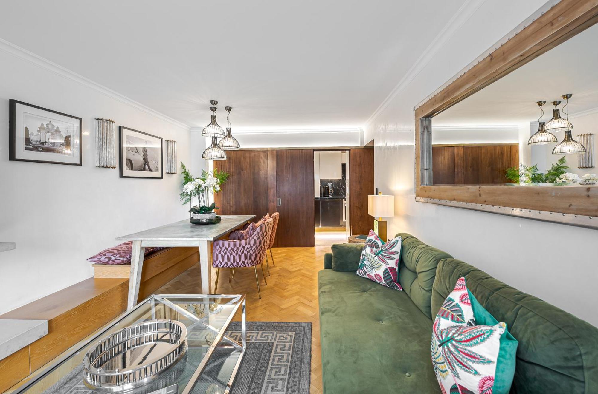 Modern Knightsbridge Apartment With Balcony Overlooking Harrods Prime Location London Exterior foto
