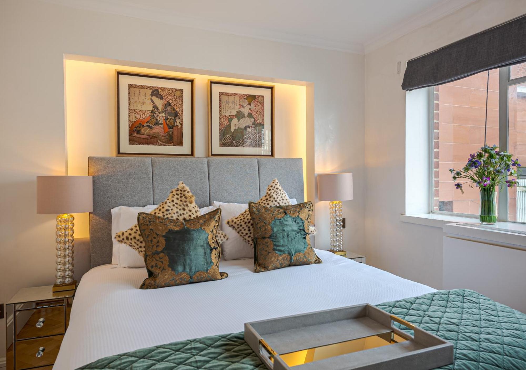 Modern Knightsbridge Apartment With Balcony Overlooking Harrods Prime Location London Exterior foto