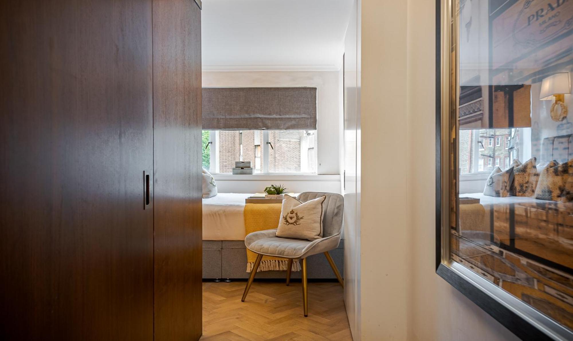 Modern Knightsbridge Apartment With Balcony Overlooking Harrods Prime Location London Exterior foto