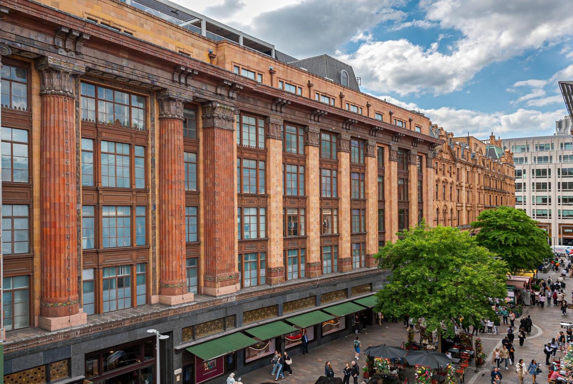 Modern Knightsbridge Apartment With Balcony Overlooking Harrods Prime Location London Exterior foto