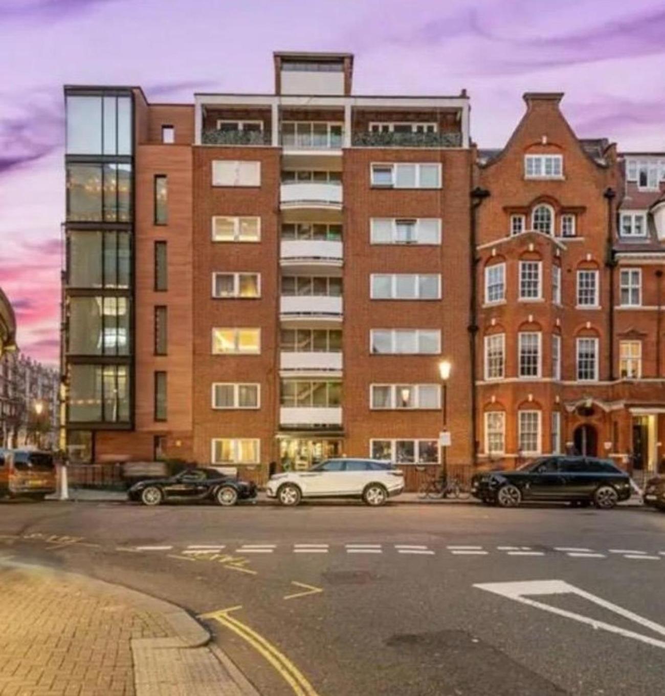 Modern Knightsbridge Apartment With Balcony Overlooking Harrods Prime Location London Exterior foto