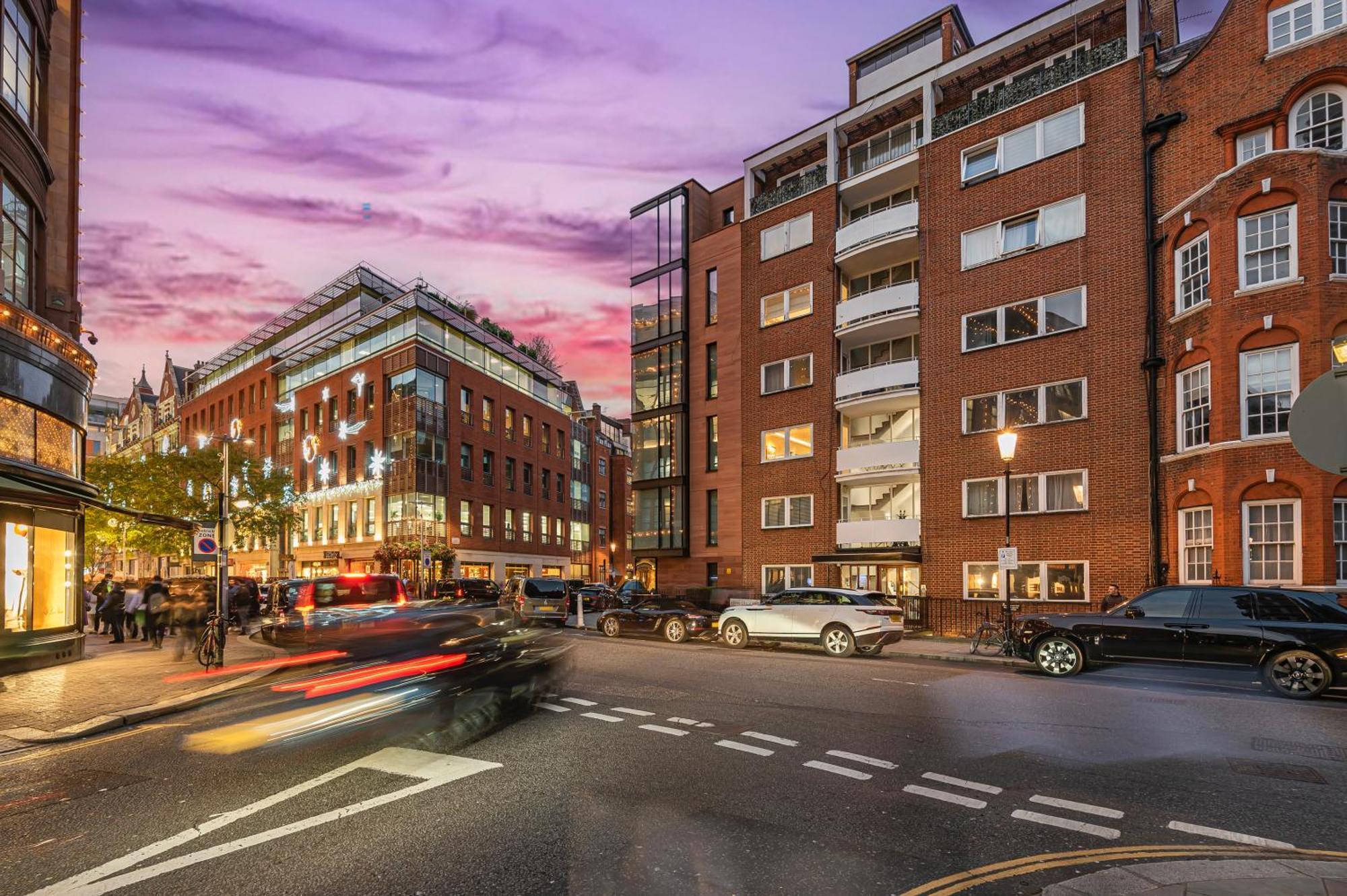 Modern Knightsbridge Apartment With Balcony Overlooking Harrods Prime Location London Exterior foto